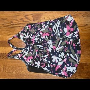 Lululemon top size 8